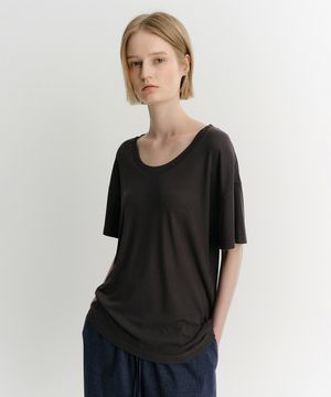 SILK RIB U NECK T-SHIRT (CHARCOAL)
