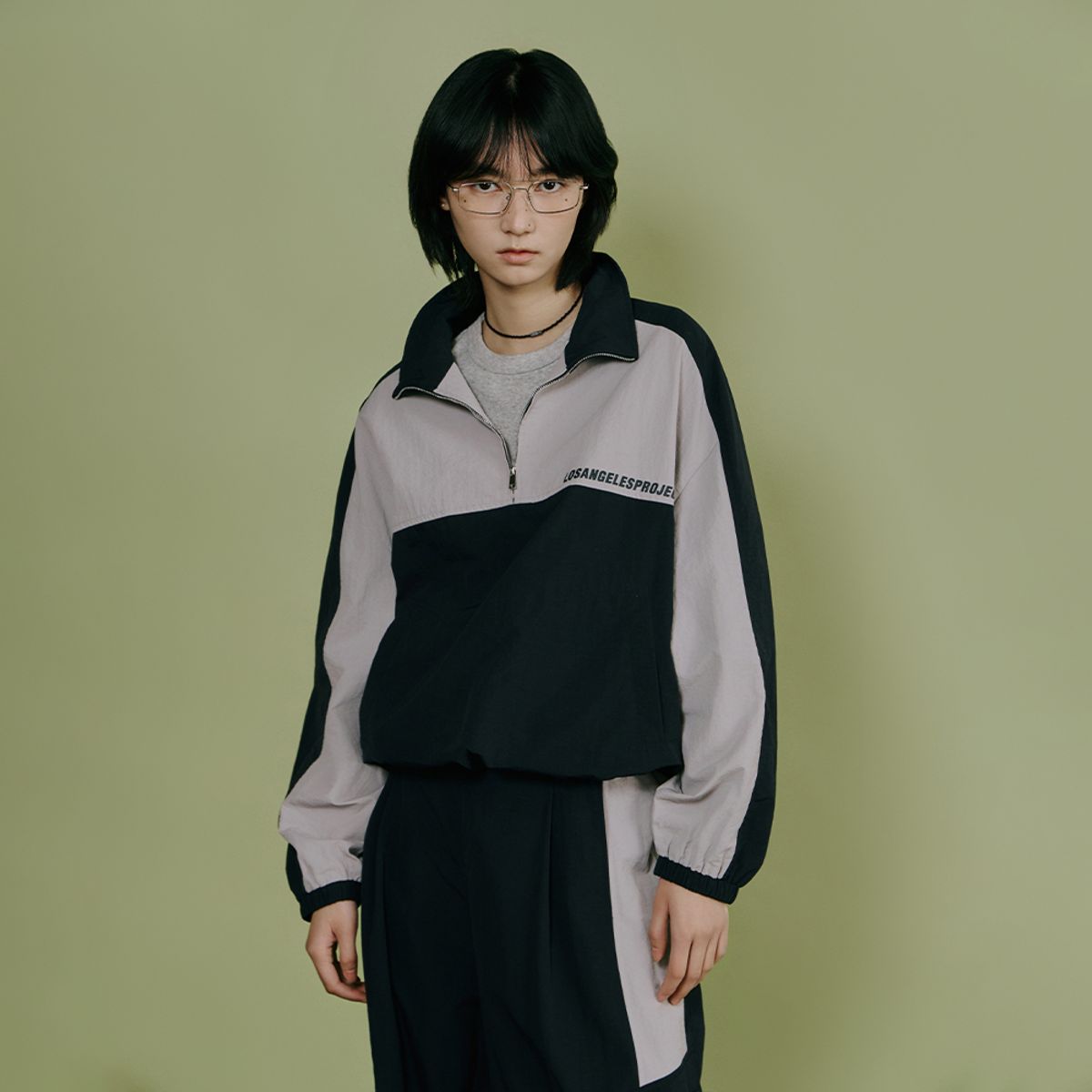 랩(LAP) 배색 아노락 맨투맨 AS1CT260