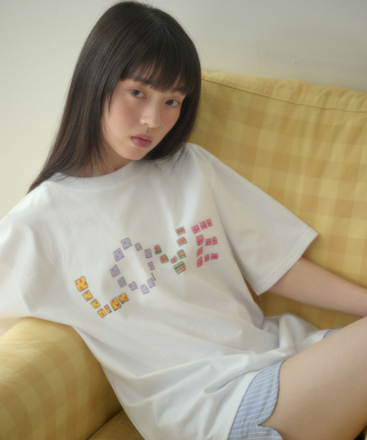엠블러(AMBLER) Crayon Love 그래픽 반팔 티셔츠 AS1302 (화이트)