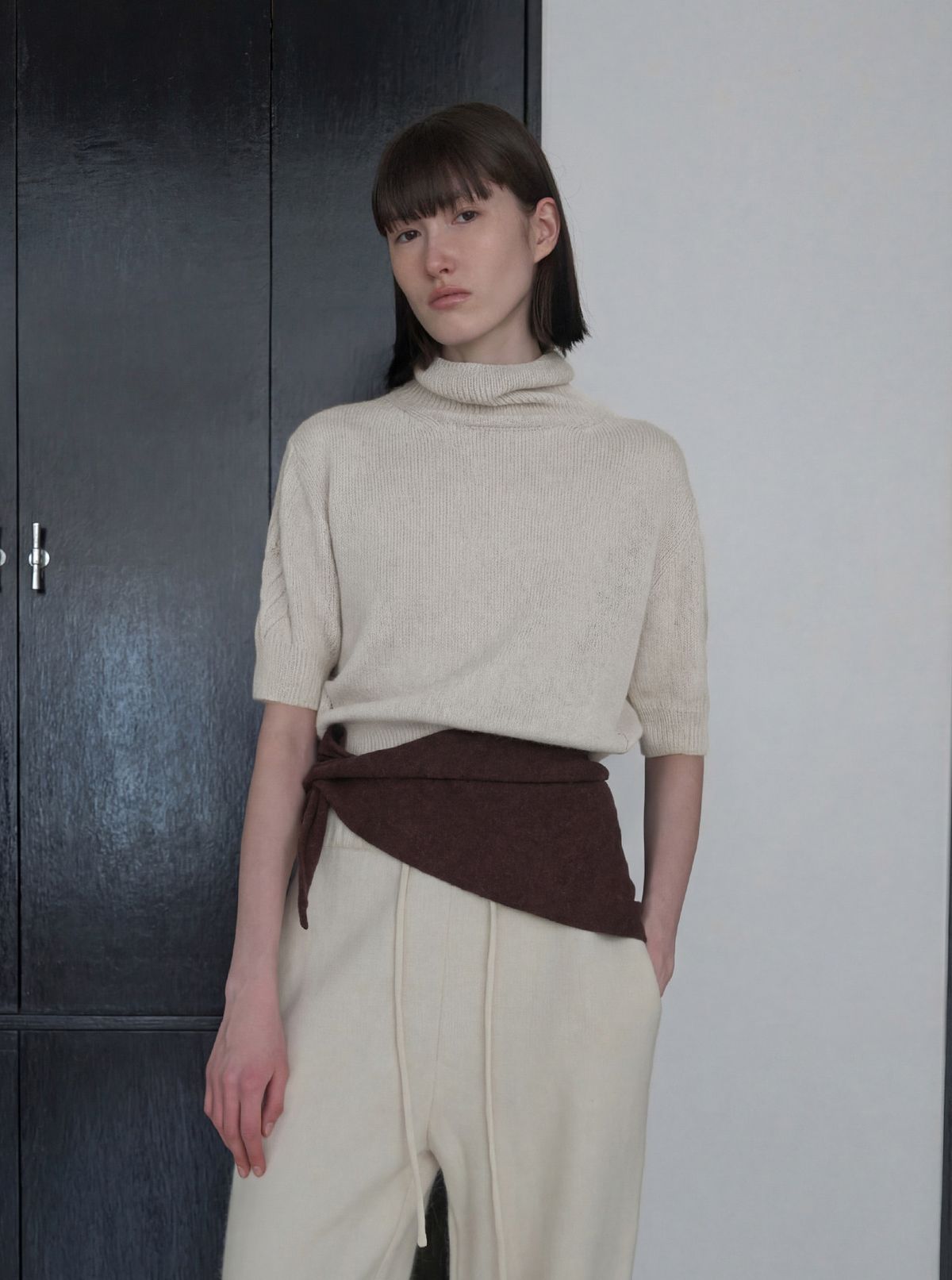 디에토(DEETO) Alpaca Half-Sleeve Turtleneck [IVORY]