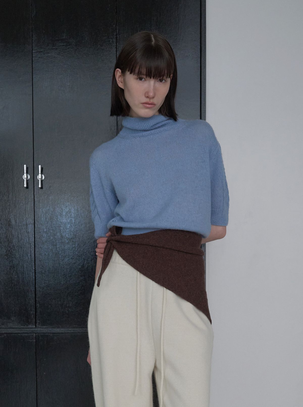 디에토(DEETO) Alpaca Half-Sleeve Turtleneck [BLUE]