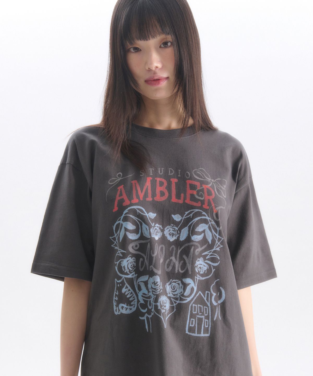 엠블러(AMBLER) Roses 그래픽 반팔 티셔츠 AS1307 (다크그레이)