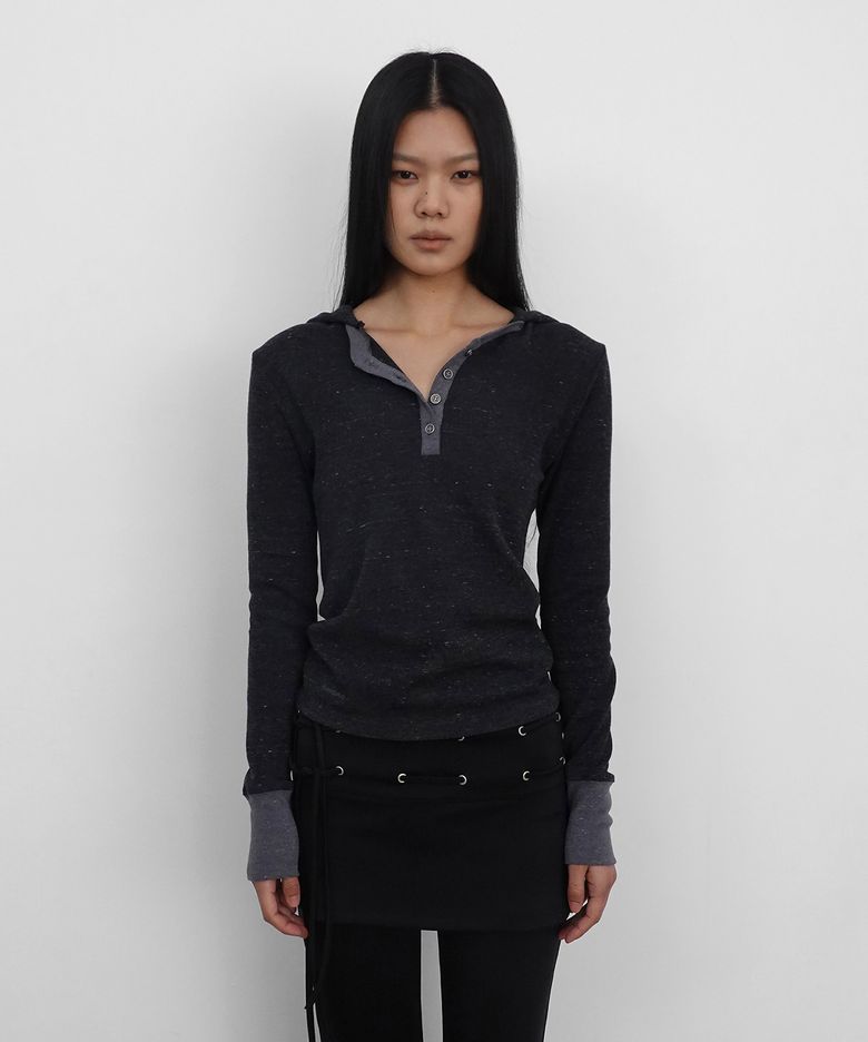Henley Neck Waffle Hooded Long Sleeve_Charcoal