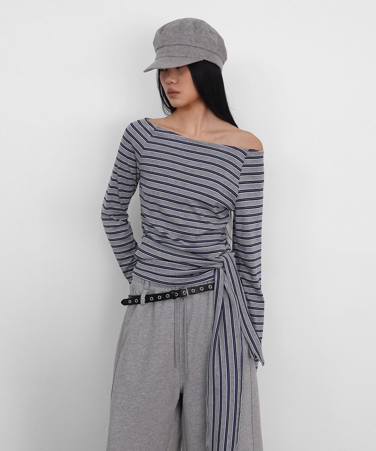 샌드릭(SANDRIC) STRIPE STRAP T-SHIRT_MELANGE GREY