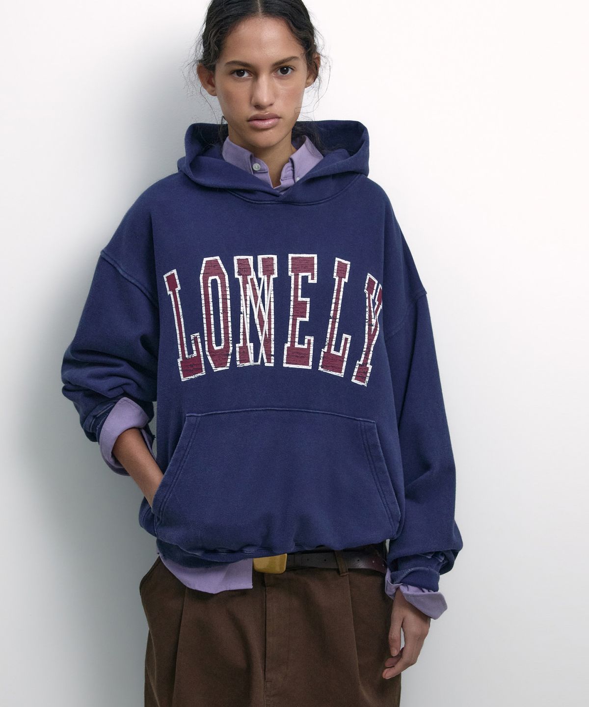 노앙(NOHANT) LONELY/LOVELY SALT WASHED HOODIE NAVY