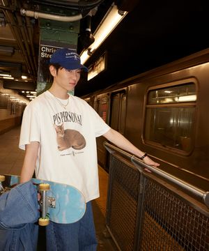 페퍼유 X 플랙 캣 그래픽 티셔츠 화이트