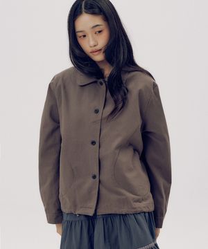 싱글 라운드 넥 커브 인시전 베이직 버튼 코튼 코트 자켓 [차콜]