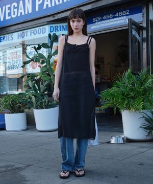 LAYERED MIDI DRESS_BLACK [LC261DR02BK]