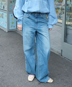 RELAXED LOOSE-FIT JEANS_BLUE [LC267PT22BL]