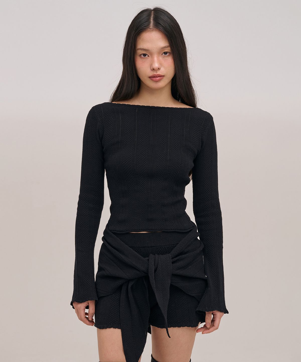 졸리앙볼(JOLIEENVOL) POINTELLE KNIT TOP (BLACK)