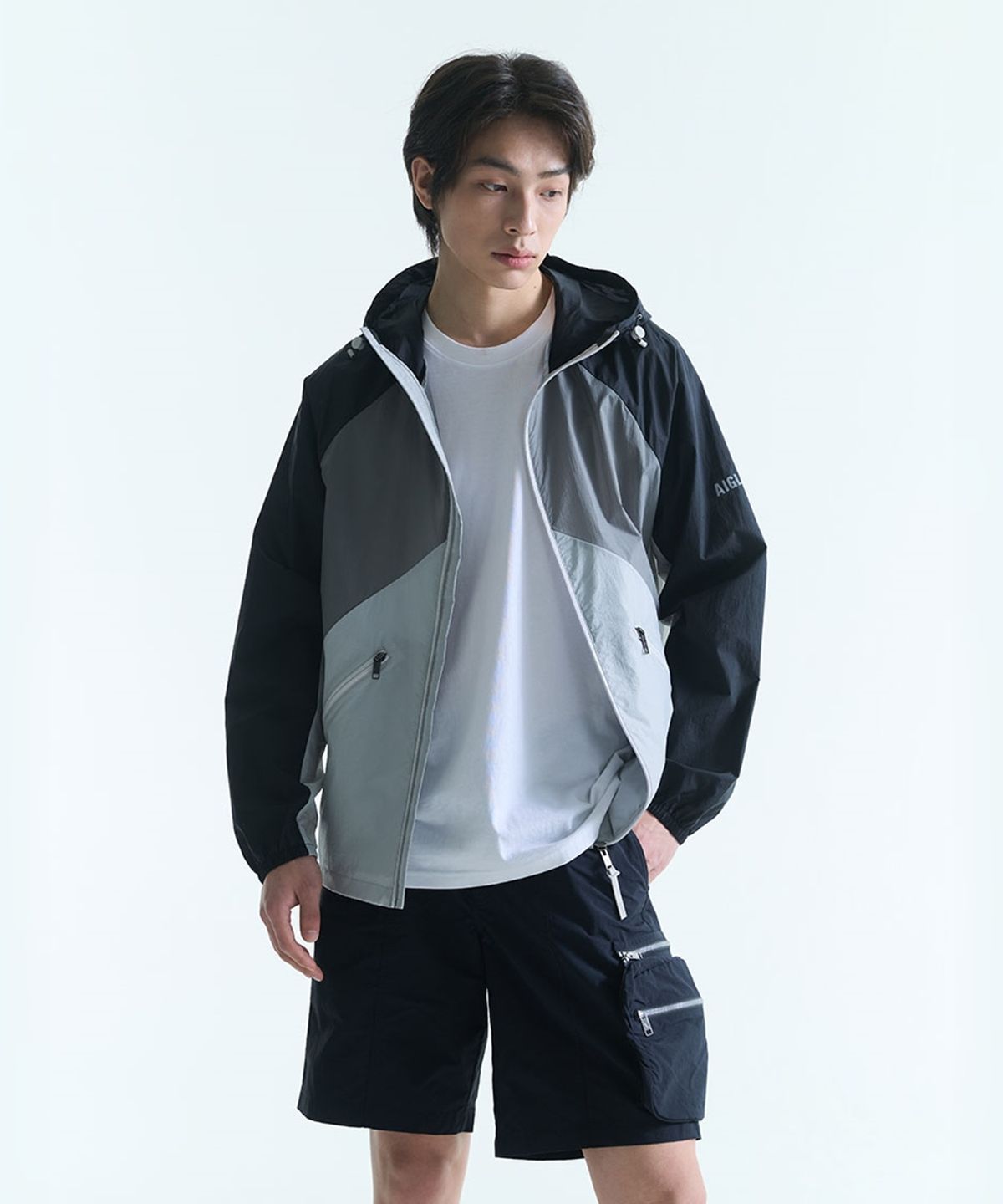 에이글(Aigle) 초경량 립스탑 숏 후디 재킷 AAS26MOUT013GVCB