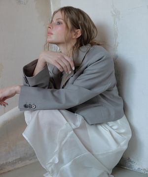 ESSENTIEL SEMI OVERFIT CROP TAILORED JACKET_BLAZER (GRAY)