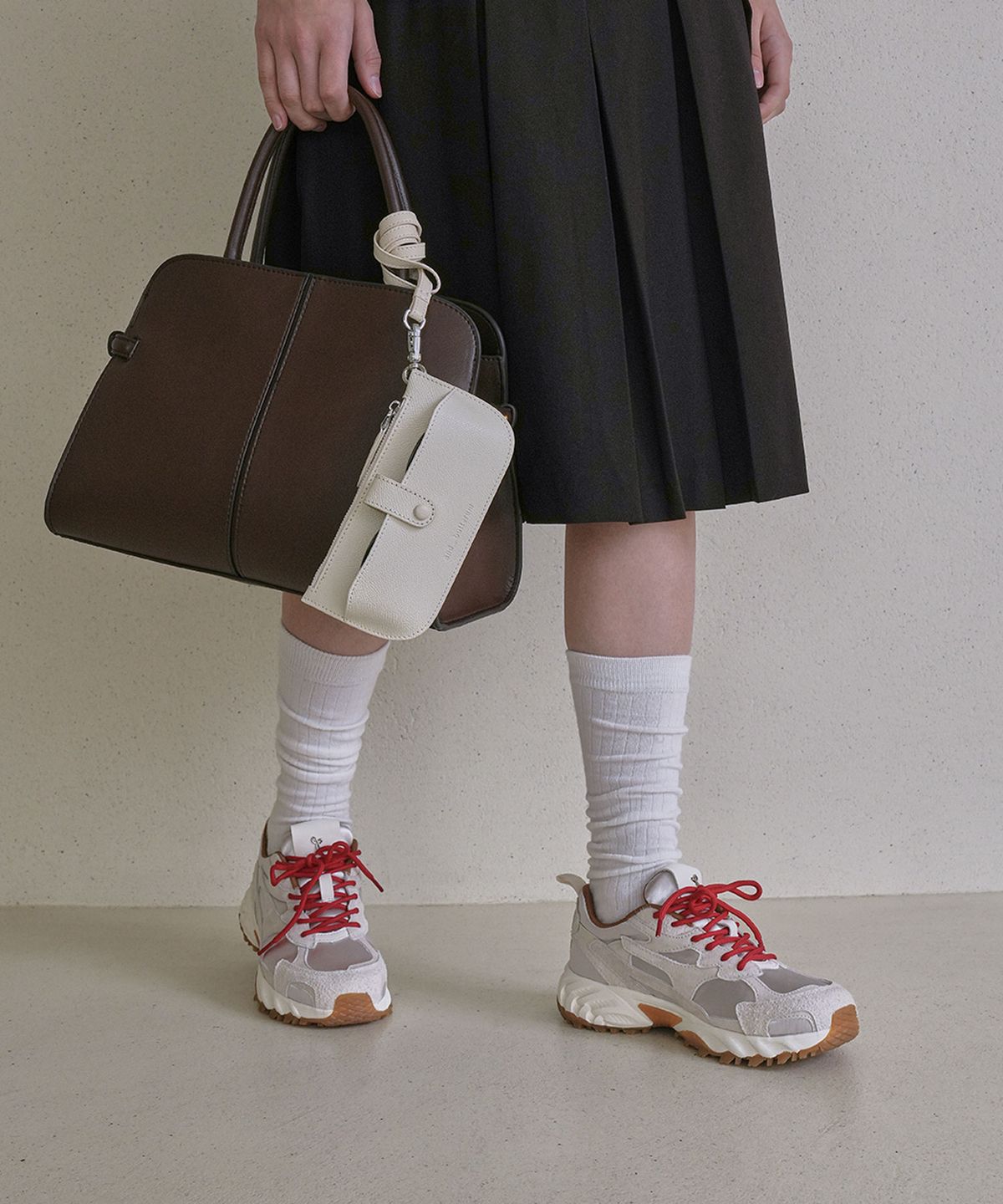 앤버터럼(ANDBUTTERUM) Glide_Sneakers_Cream(BF6AMK22CM)