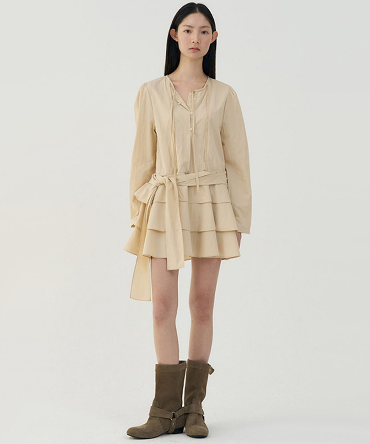 타버트(TARVERT) Flowy Tiered Frill Dress - Light Beige