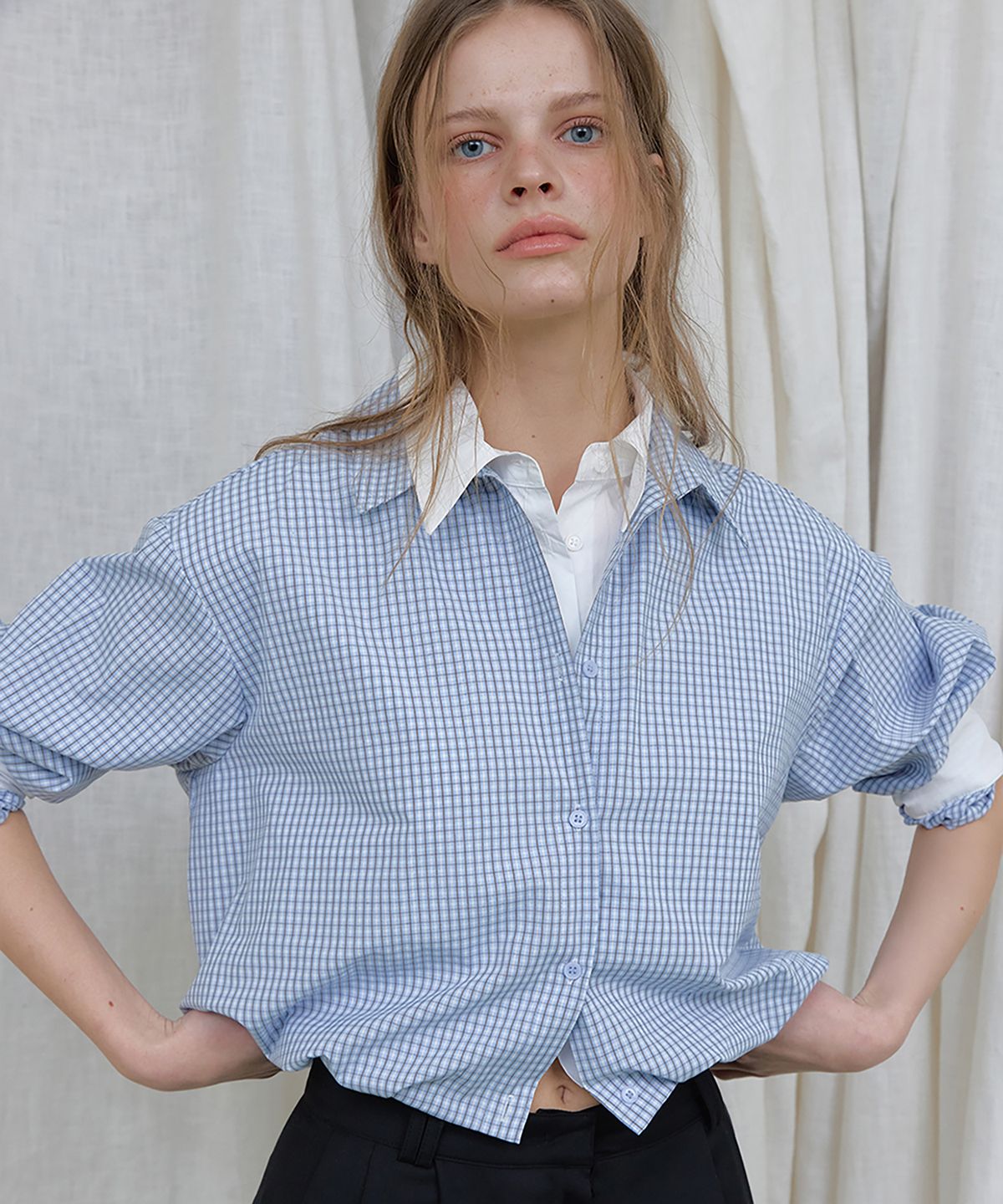 론크(LONQUE) LAYERED BALLOON CHECK CROP SHIRTS (SKY BLUE)