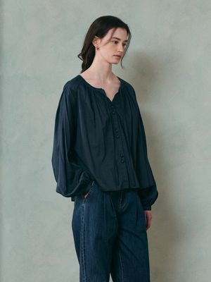 LUCIA raglan shirring blouse_NAVY