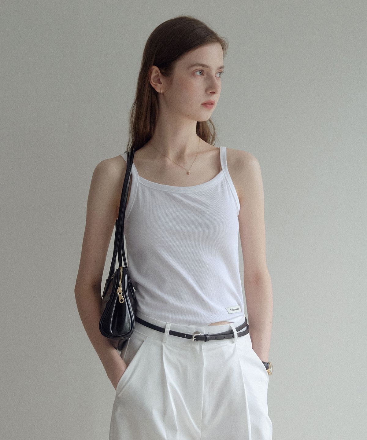 르나브(LENAV) Les sleeveless Tee (화이트)