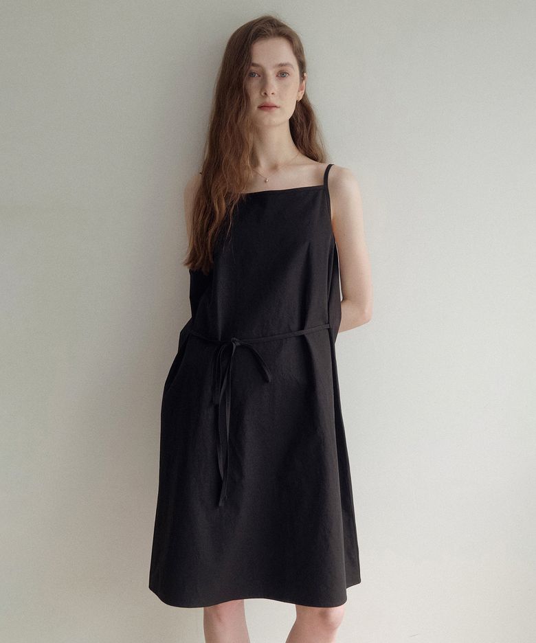 Linen sleeveless One-piece (블랙)