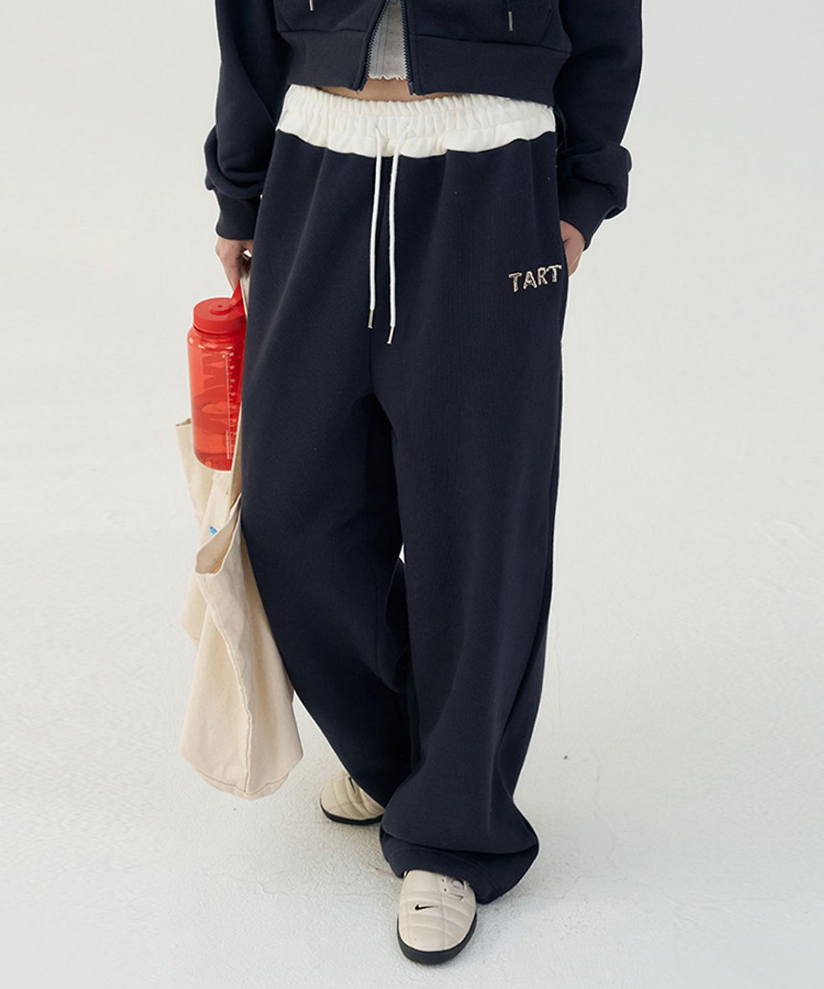 타버트(TARVERT) Tart Patch Sweatpants - Navy