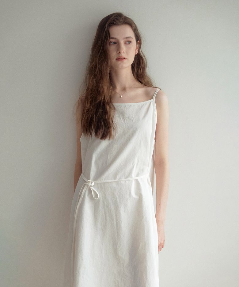 Linen sleeveless One-piece (화이트)