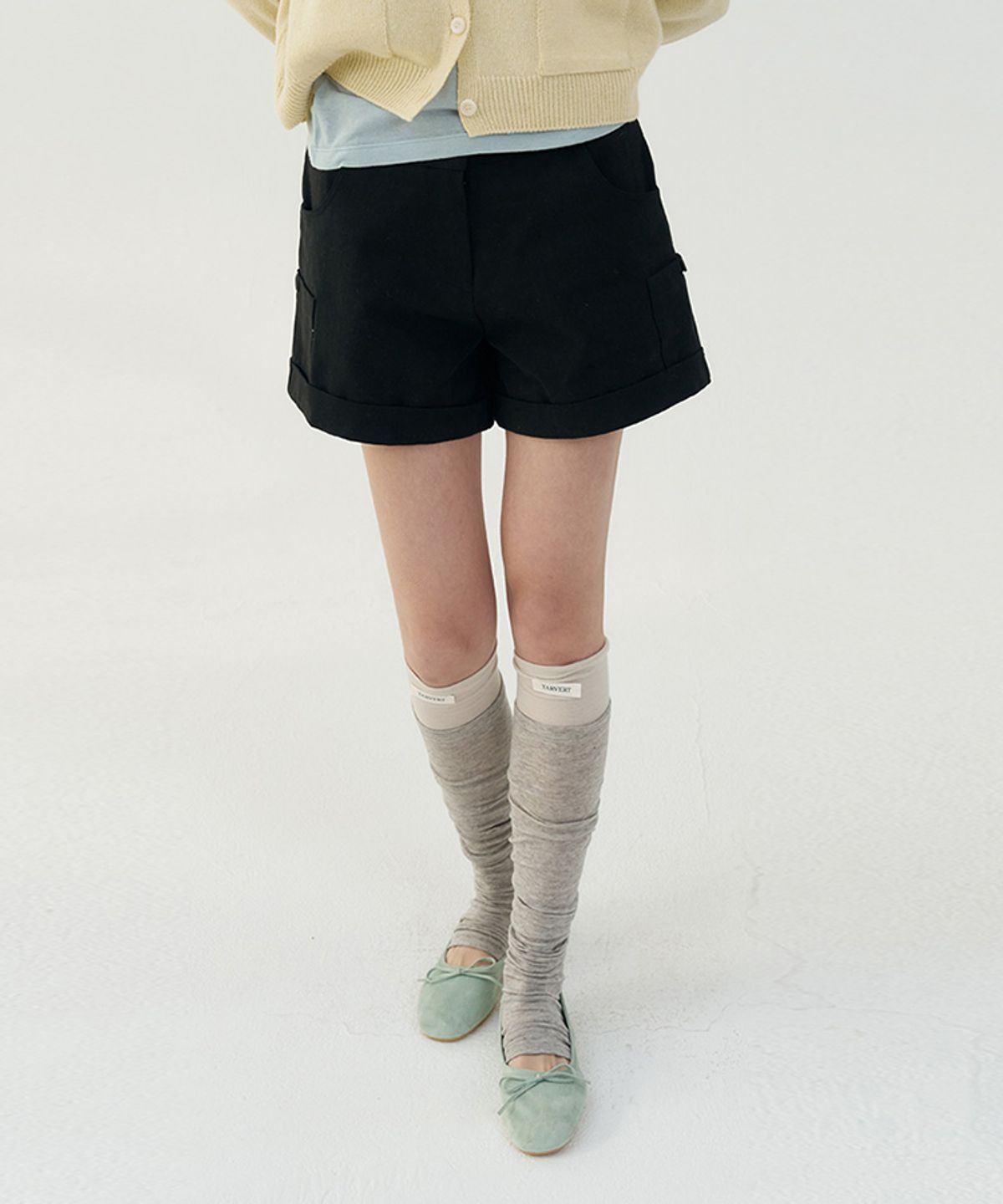 타버트(TARVERT) Minimal Pocket Shorts - Black