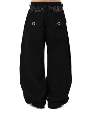 TUCK WIDE VOLUME PANTS - BLACK