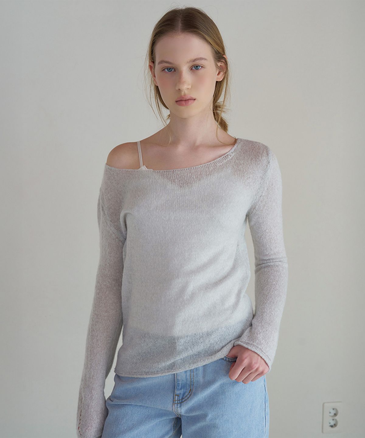 썸웨어버터(SOMEWHEREBUTTER) Jenti Punching Mohair Knit - Light Grey