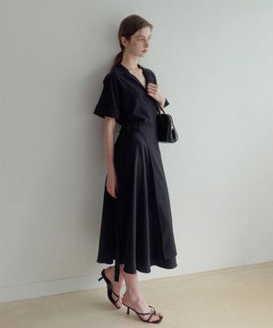Linen Snap kara one-piece (블랙)