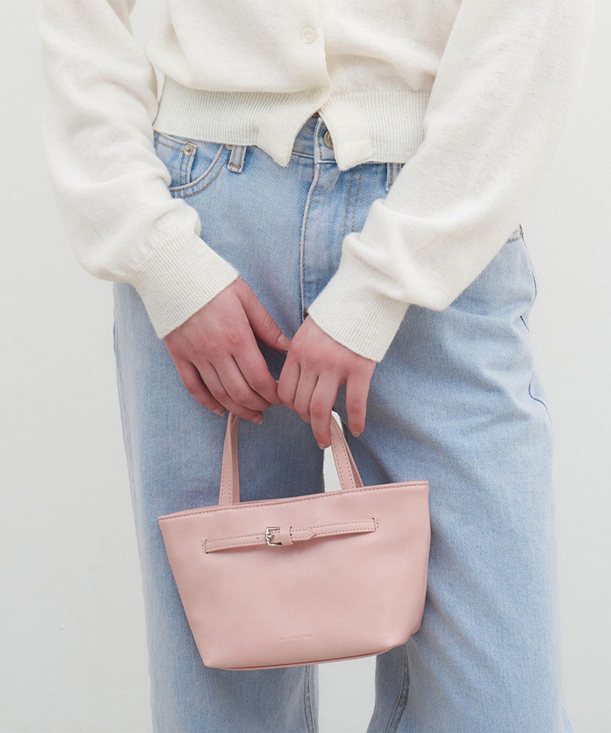 썸웨어버터(SOMEWHEREBUTTER) Belted Tote Bag - Baby Pink