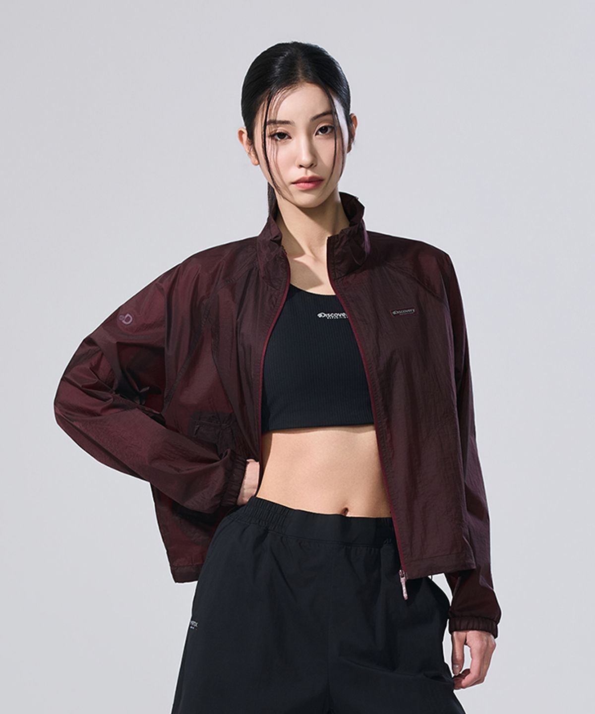 디스커버리 익스페디션(DISCOVERY EXPEDITION) 여성 프레시벤트 초경량 하이넥 바람막이 (D/WINE)