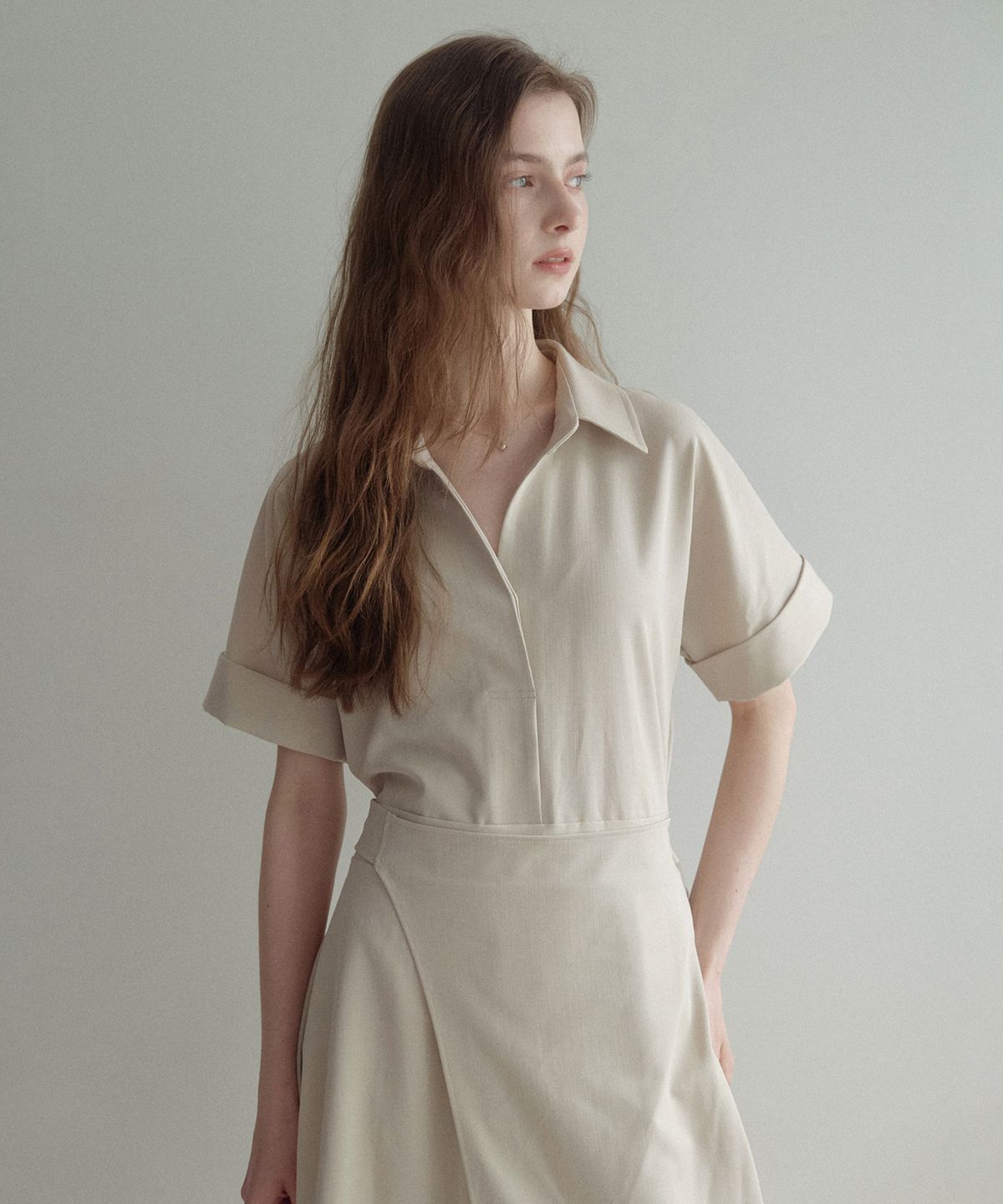르나브(LENAV) Linen Snap kara one-piece (베이지)