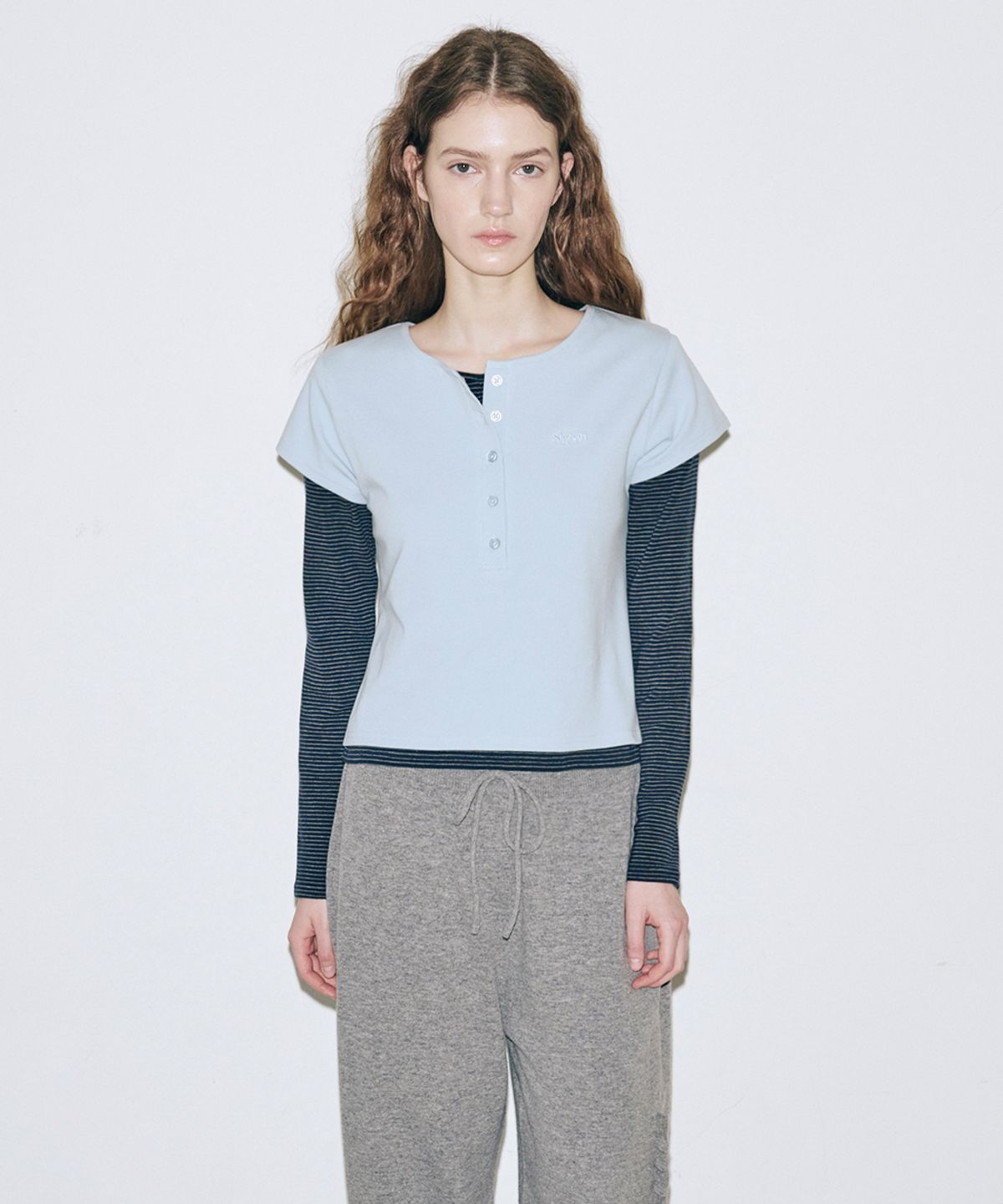 시눈(SINOON) SN Henley Neck Cap Sleeved T-shirt (Blue)