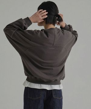 머랭 자수 루즈핏 맨투맨