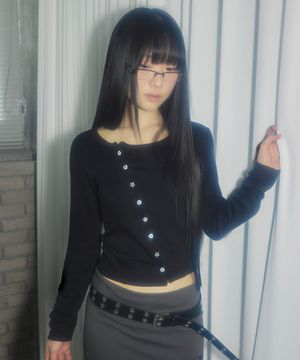 언발란스 버튼 니트 가디건[블랙]