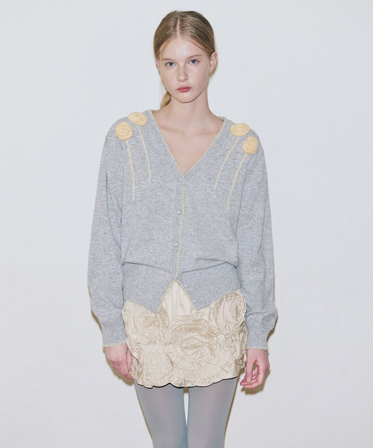 시눈(SINOON) Rose Drizzle Cardigan (Light Grey)