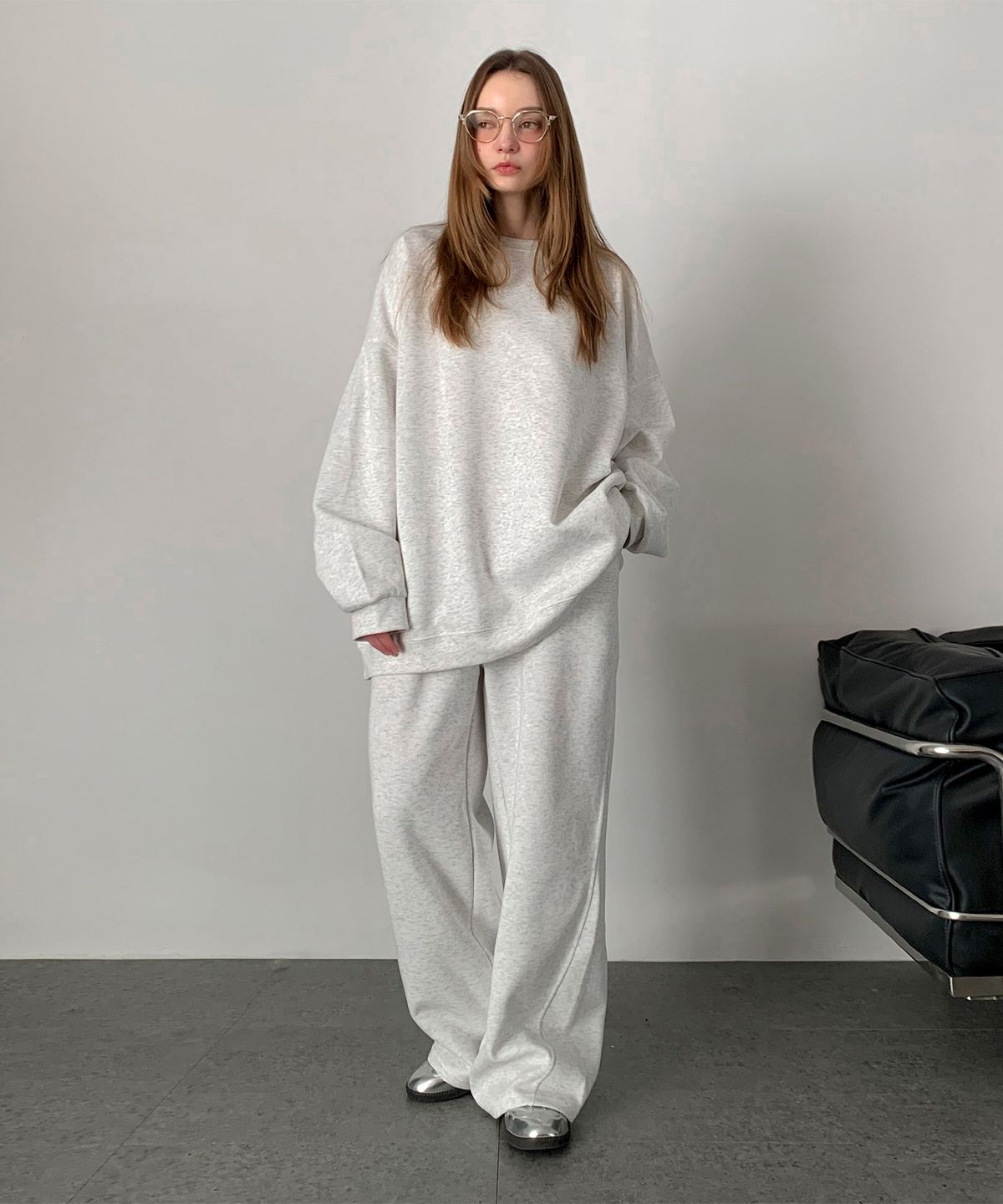 바스카라(VASCARA) [SET] Basic Round T-Shirt + Wide Banding Pants Set-up (2colors)