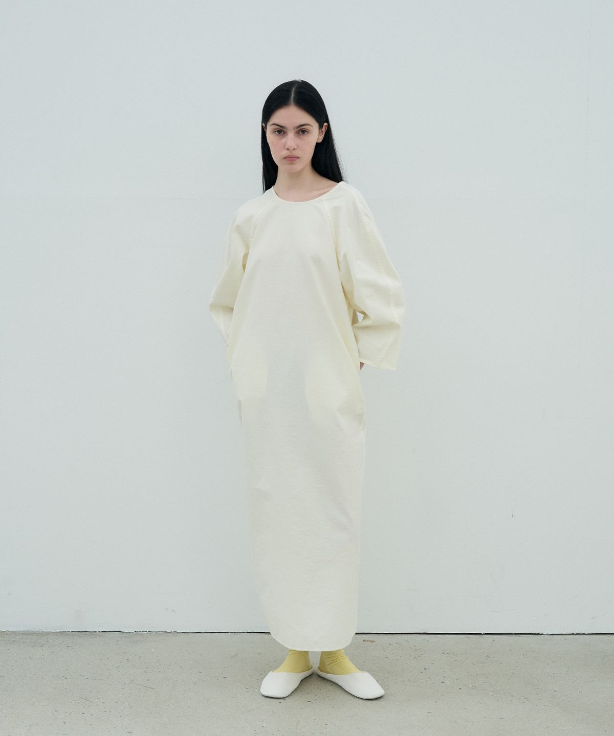 정감 스튜디오(JEONGGAM STUDIOS) Back Point Dress_3 color