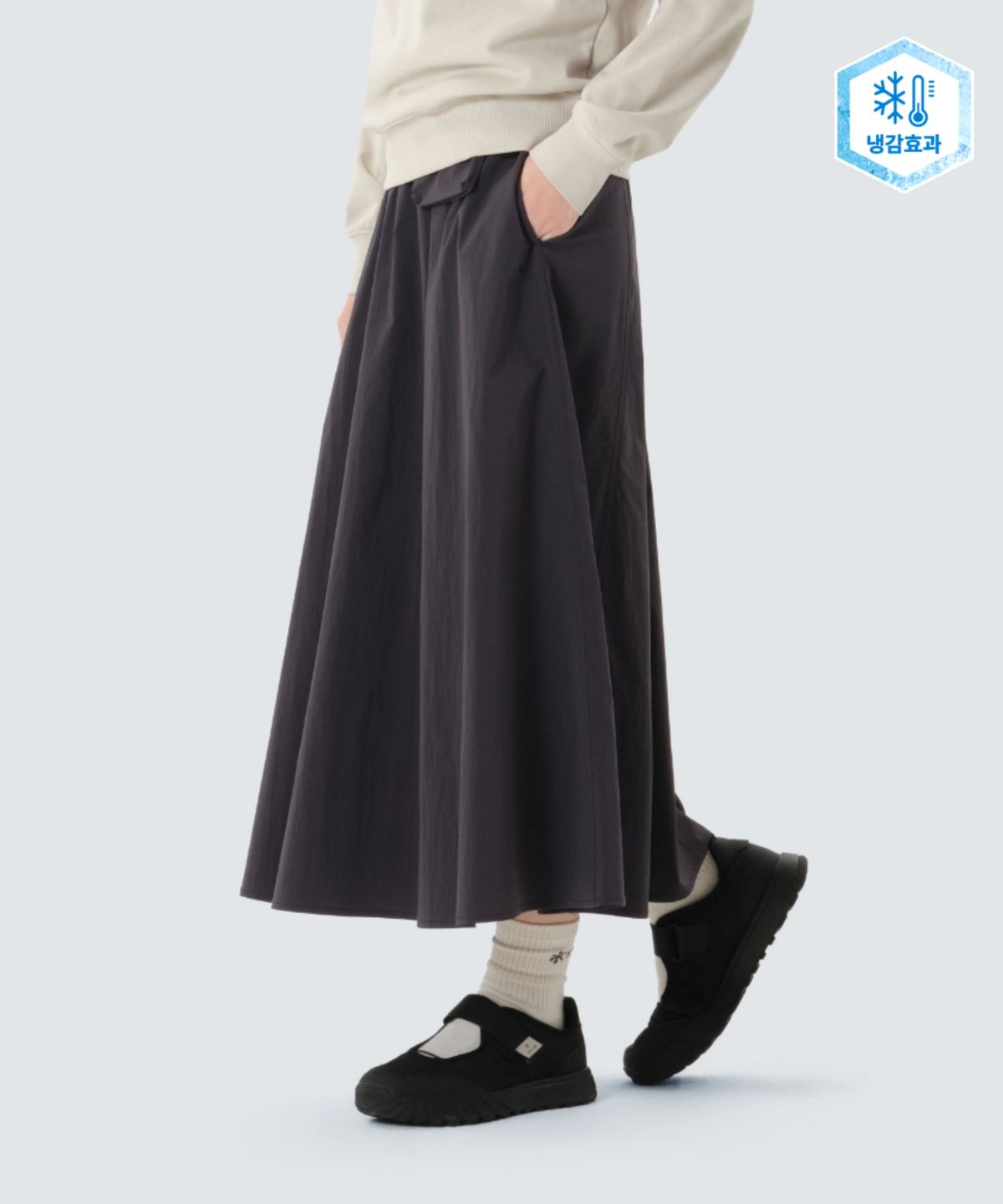 스노우피크 어패럴(SNOWPEAK APPAREL) 루트 플레어 롱스커트 (S26MWRSK61) Charcoal