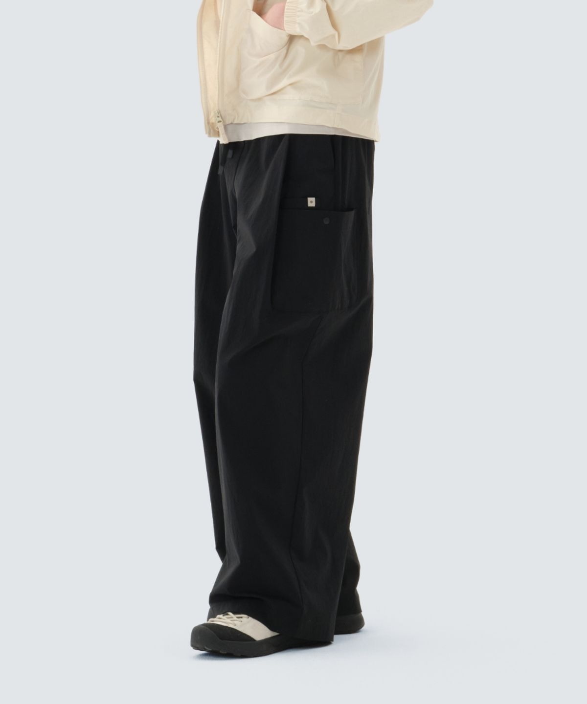 스노우피크 어패럴(SNOWPEAK APPAREL) 루트 여성 포켓 팬츠 (S26MWRPT65) Black
