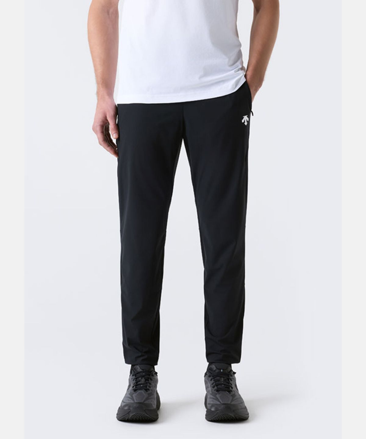 데상트(DESCENTE) 스위스 트라이애슬론 트리코트 트레이닝 팬츠 블랙 SR223IFP41