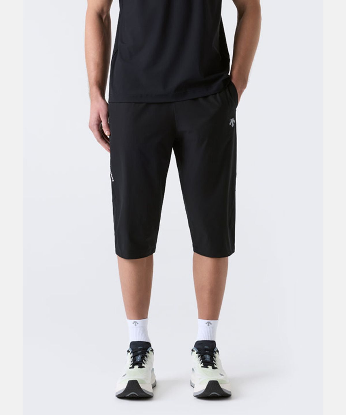 데상트(DESCENTE) 러닝 터프 7부 팬츠 블랙 SR221RPT41