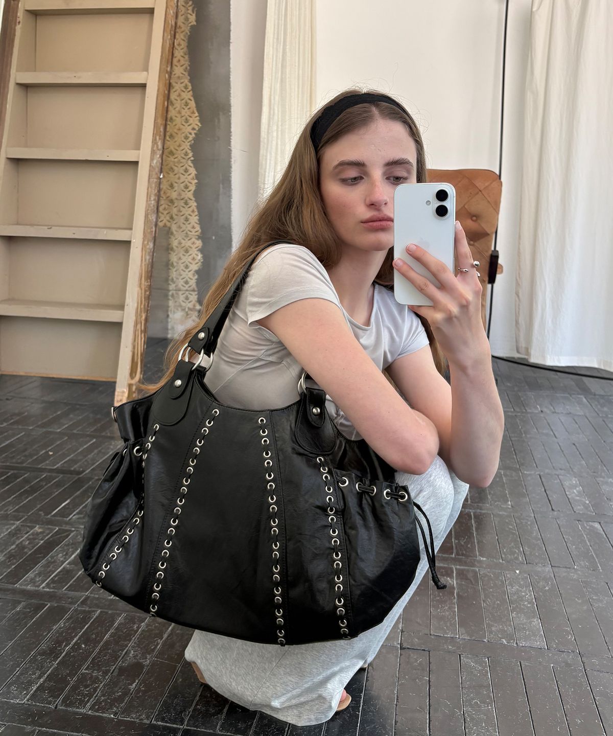 도프셉(DOFFSEPT) Khai Bag in Black