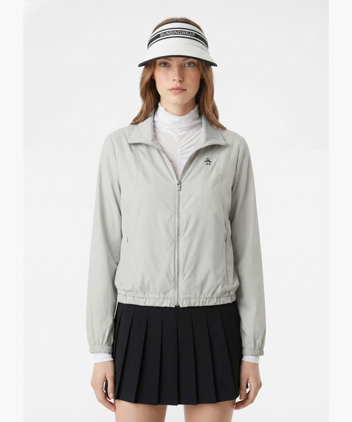 먼싱웨어(MUNSINGWEAR) 여성 홑겹 셔링 바람막이 라이트그레이 MR122LJP31