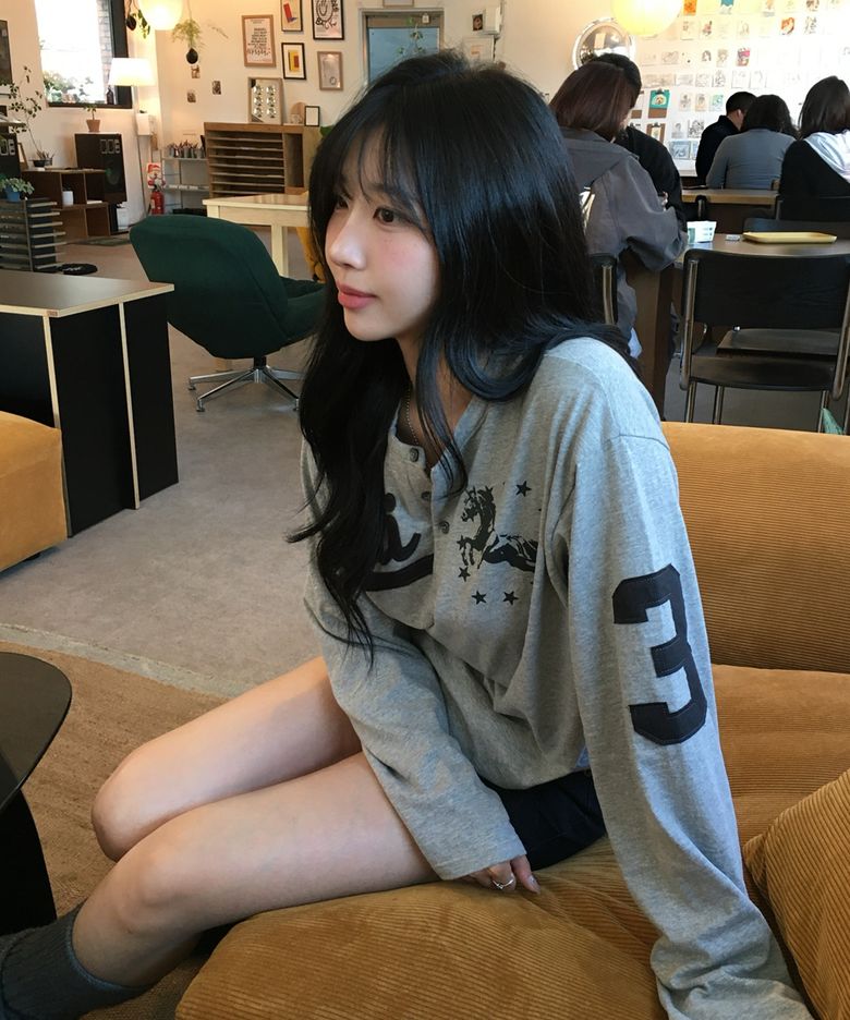 유니콘 헨리넥 슬럽 롱 슬리브 그레이