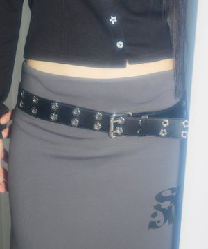 더블 플라워 스터드 아일렛 벨트[블랙]