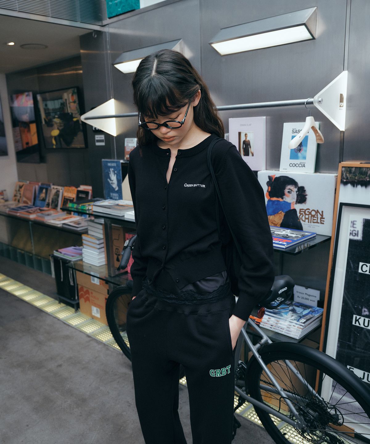 그린버터(GREENBUTTER) Easy-Care Cotton Cardigan (Black)