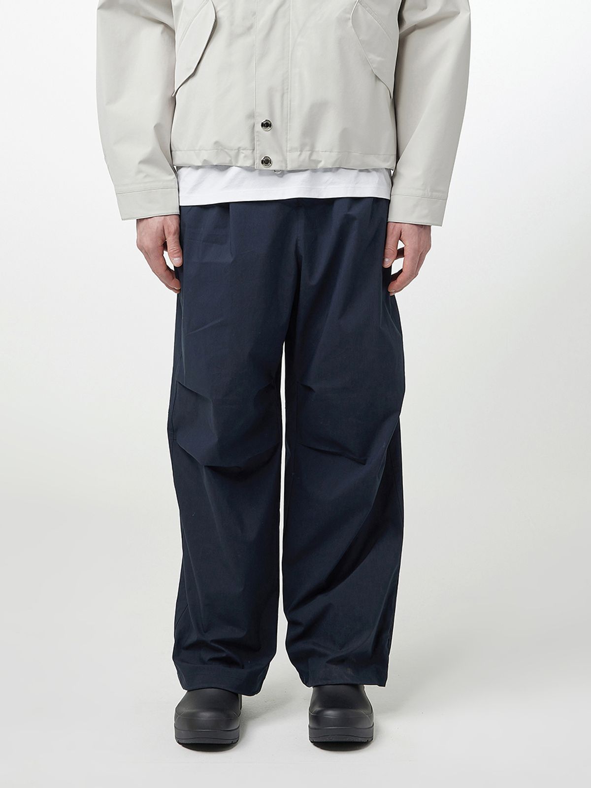 헌터(HUNTER) [MEN] 코튼 블렌드 파라슈트 팬츠 - 블랙 HEM0001APZBLK