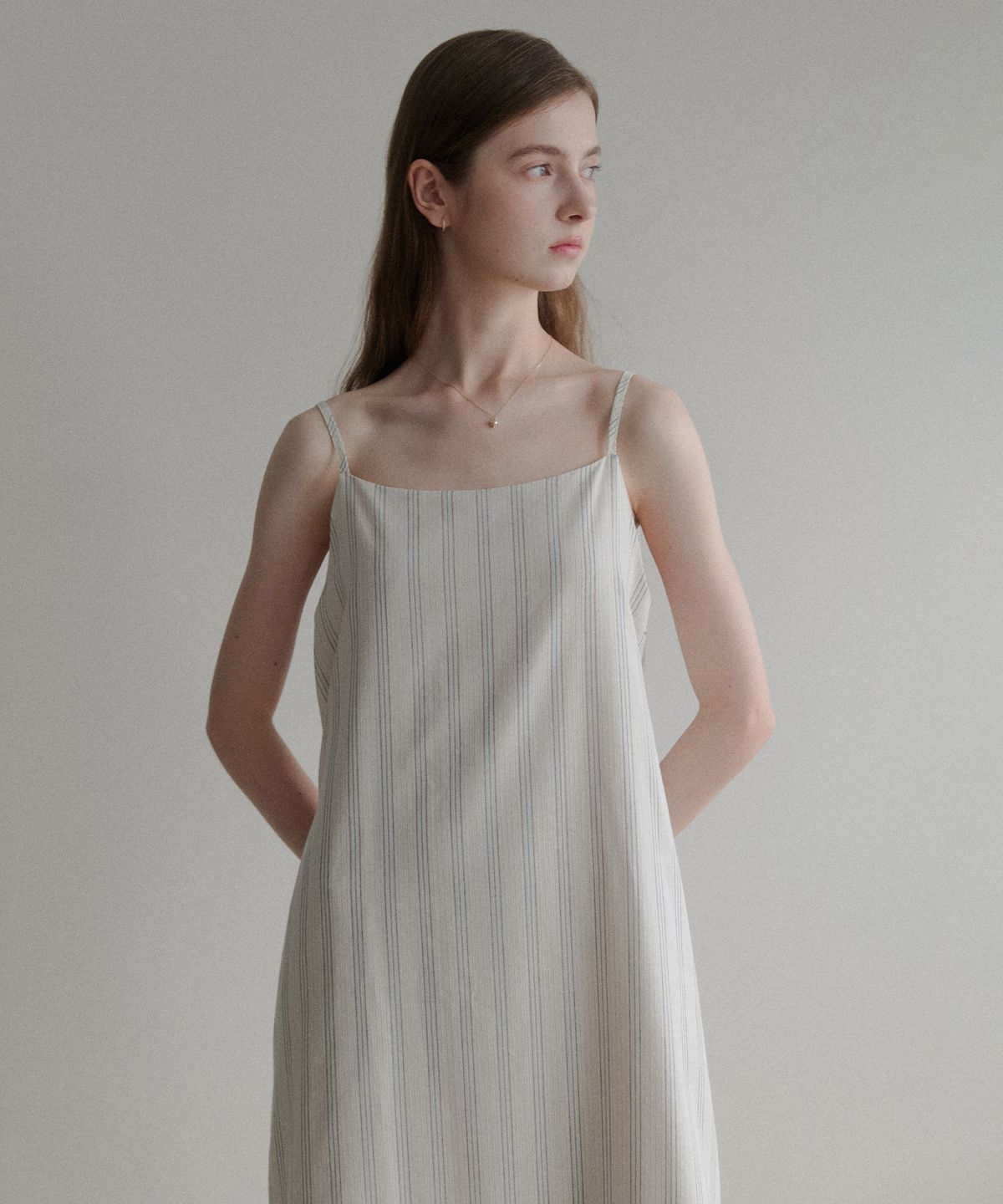 르나브(LENAV) Summer sleeveless One-piece
