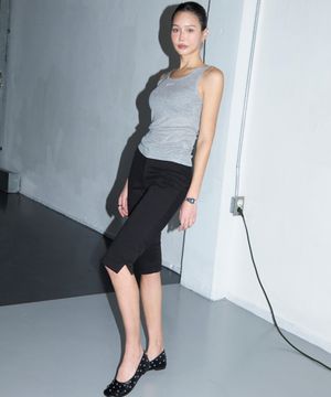 컨투어 슬릿 카프리 팬츠