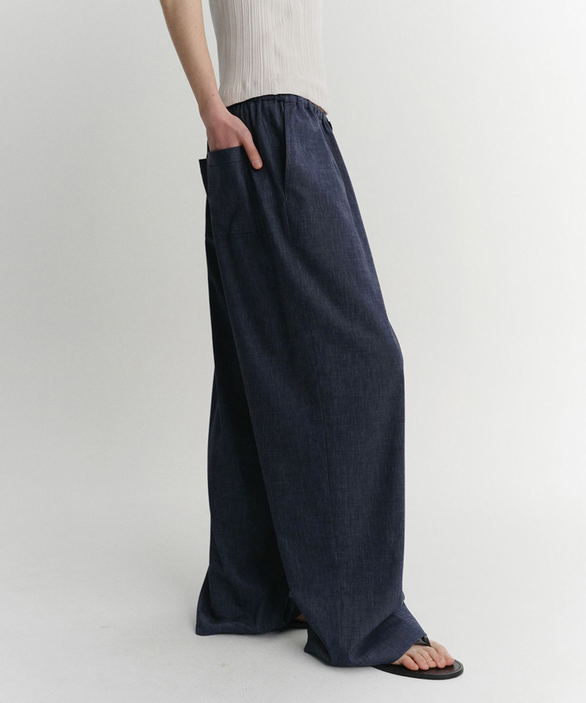 이아(EAAH) LINEN DENIM STRING PANTS (BLUE)